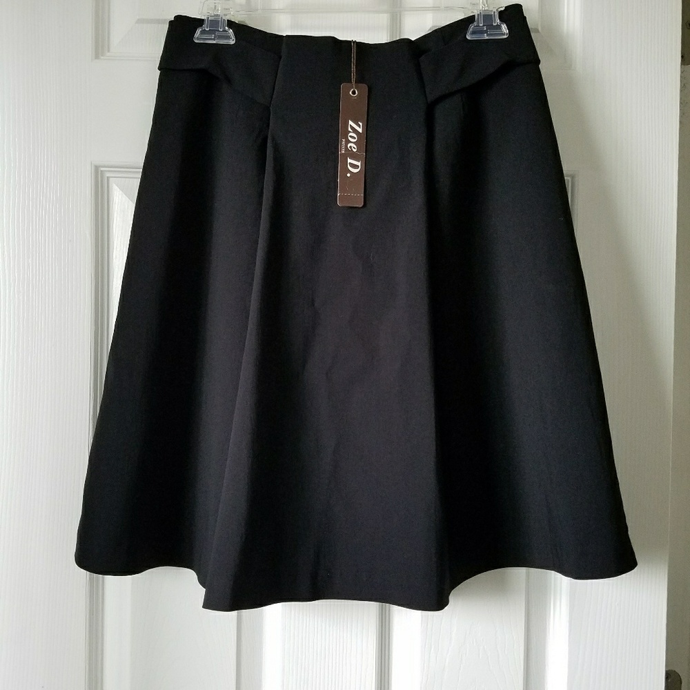 Zoe D. Petite Pleated Mini Skirt